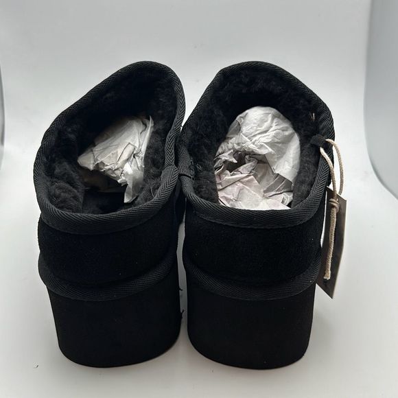 CUSHIONAIRE Women's Genuine Suede Cozy Mule Platform +Memory Foam 8.5 BLACK - Picture 4 of 7